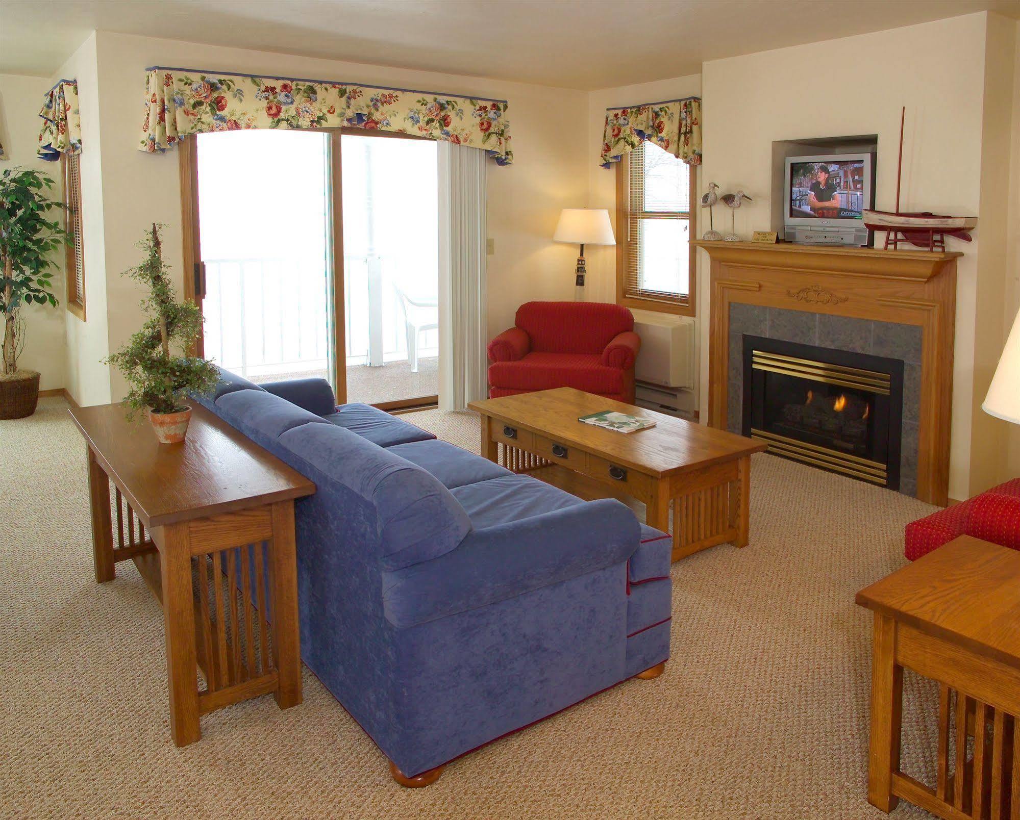 Westwood Shores Waterfront Resort Sturgeon Bay Rum bild